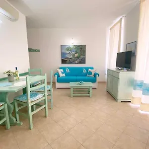 https://la-barchetta-apartment.in-sardinia.net